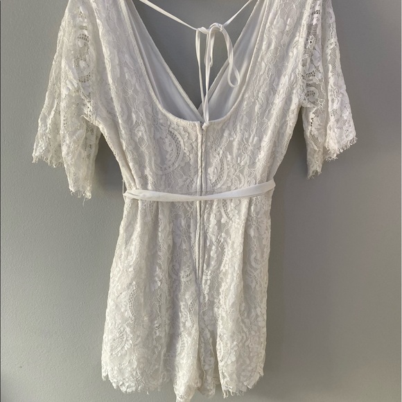 trixxi white laced romper - Picture 2 of 3